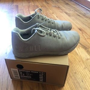 Lightly worn no bull trainers